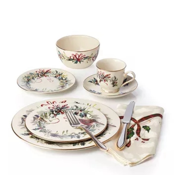 LENOX Winter Greetings 12-Piece 24K Gold Trimmed Dinnerware Set **New in Box** - Picture 5 of 6